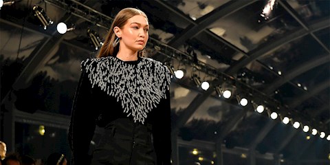 GIGI HADID’İN 7 AYLIK KIZI ŞİMDİDEN BİR MODA İKONU