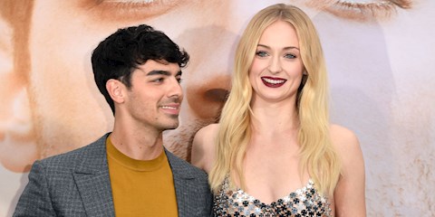 SOPHIE TURNER DOĞUM YAPTI! 