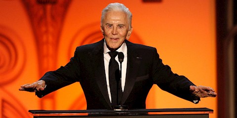 KIRK DOUGLAS HAYATINI KAYBETTİ