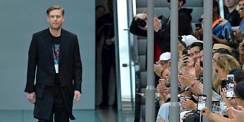 GIVENCHY’NİN YENİ KREATİF DİREKTÖRÜ