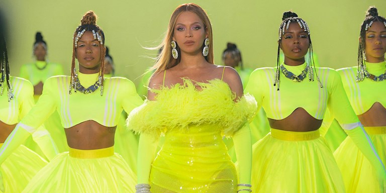 BEYONCE'NİN YENİ ALBÜMÜ HAKKINDA BİLMENİZ GEREKENLER