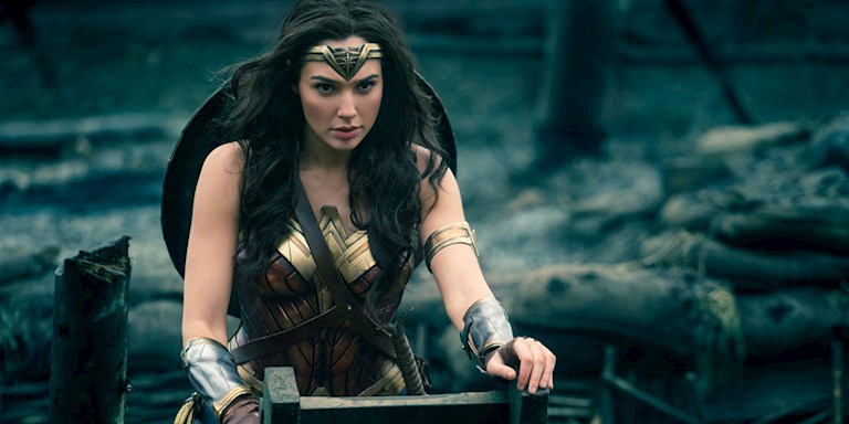 GAL GADOT WONDER WOMAN'IN ÇEKİMLERİNDE HAMİLEYMİŞ