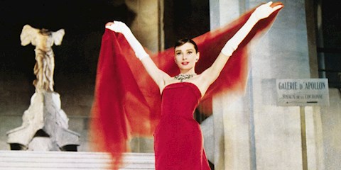 AUDREY HEPBURN'ÜN DOLABINDAN BİR PARÇA İSTER MİSİNİZ?
