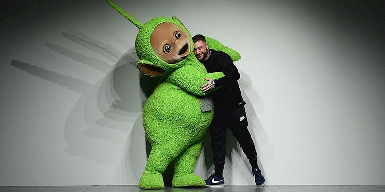 LONDRA MODA HAFTASI'NI TELETUBBY'LER BASTI
