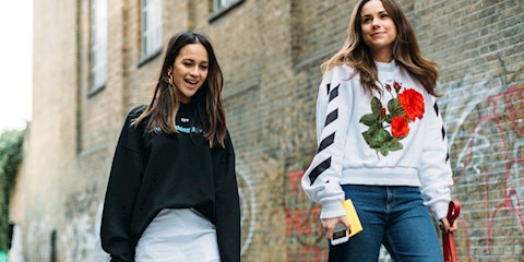 SWEATSHIRTLERE YER AÇIN