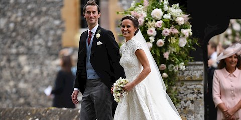 PIPPA MIDDLETON'IN GELİNLİĞİ GILES DEACON