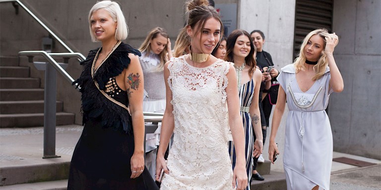 SOKAK STİLİ: MERCEDES BENZ FASHION WEEK AVUSTRALYA