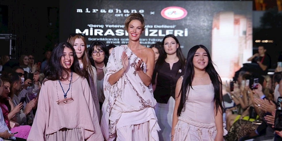 Mirasın İzleri, Geleneksel Zanaatı Günümüz Moda Diline Taşıyor