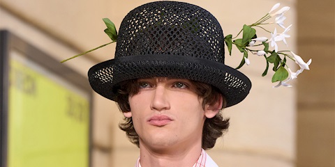 Erkek Modasının Yükselen Aksesuarı: Şapkalar