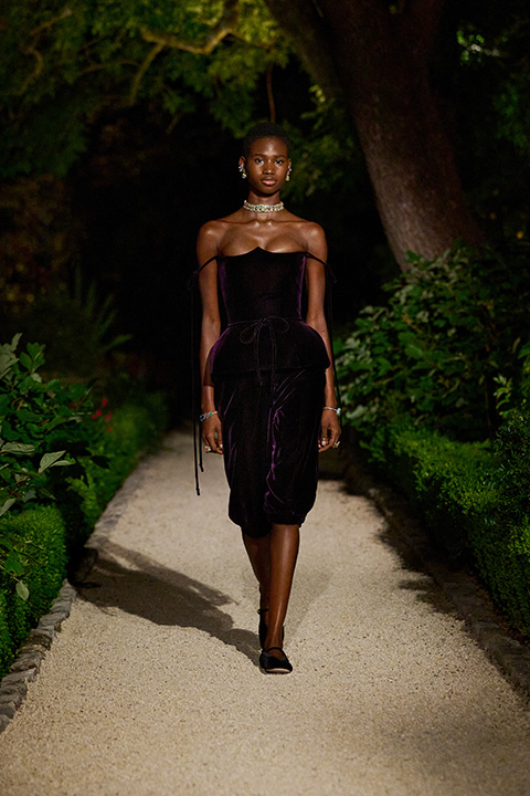 Dior'un Yeni Yüksek Mücevher Koleksiyonu Tanıtıldı / 10