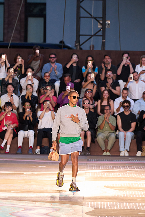 Paris Moda Haftası: Louis Vuitton İlkbahar/Yaz 2026 Erkek Koleksiyonu / 13
