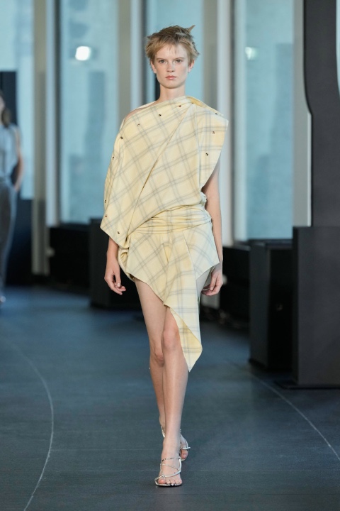 Paris Moda Haftası: Christopher Esber İlkbahar/Yaz 2026 / 1