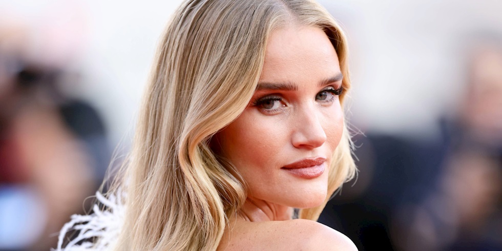 82. Venedik Film Festivali’nin En İyi Güzellik Görünümleri