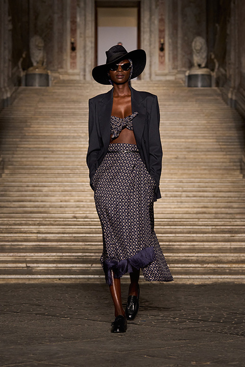 Max Mara 2026 Resort Koleksiyonu Napoli’de Tanıtıldı / 25