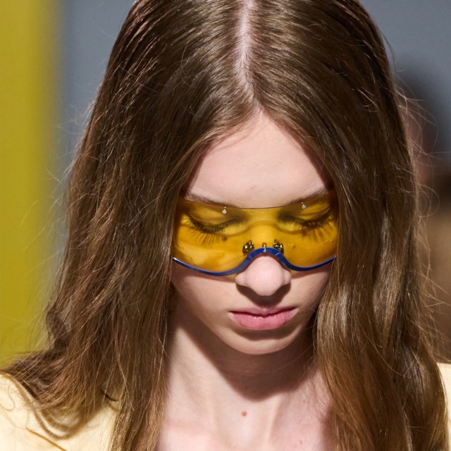 Hızla Yağlanan Saçlar İçin Uzman Rehberi