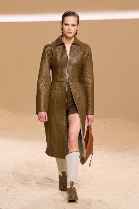 Paris Moda Haftası: Hermès İlkbahar/Yaz 2026 / 4