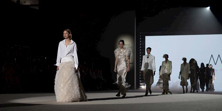 Öğrenciyken Moda Haftasında Çalışabilmek: ELLE Education Deneyimi