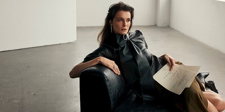 Büşra Develi: Sadeleşerek Güçlenen Bir Ritimde