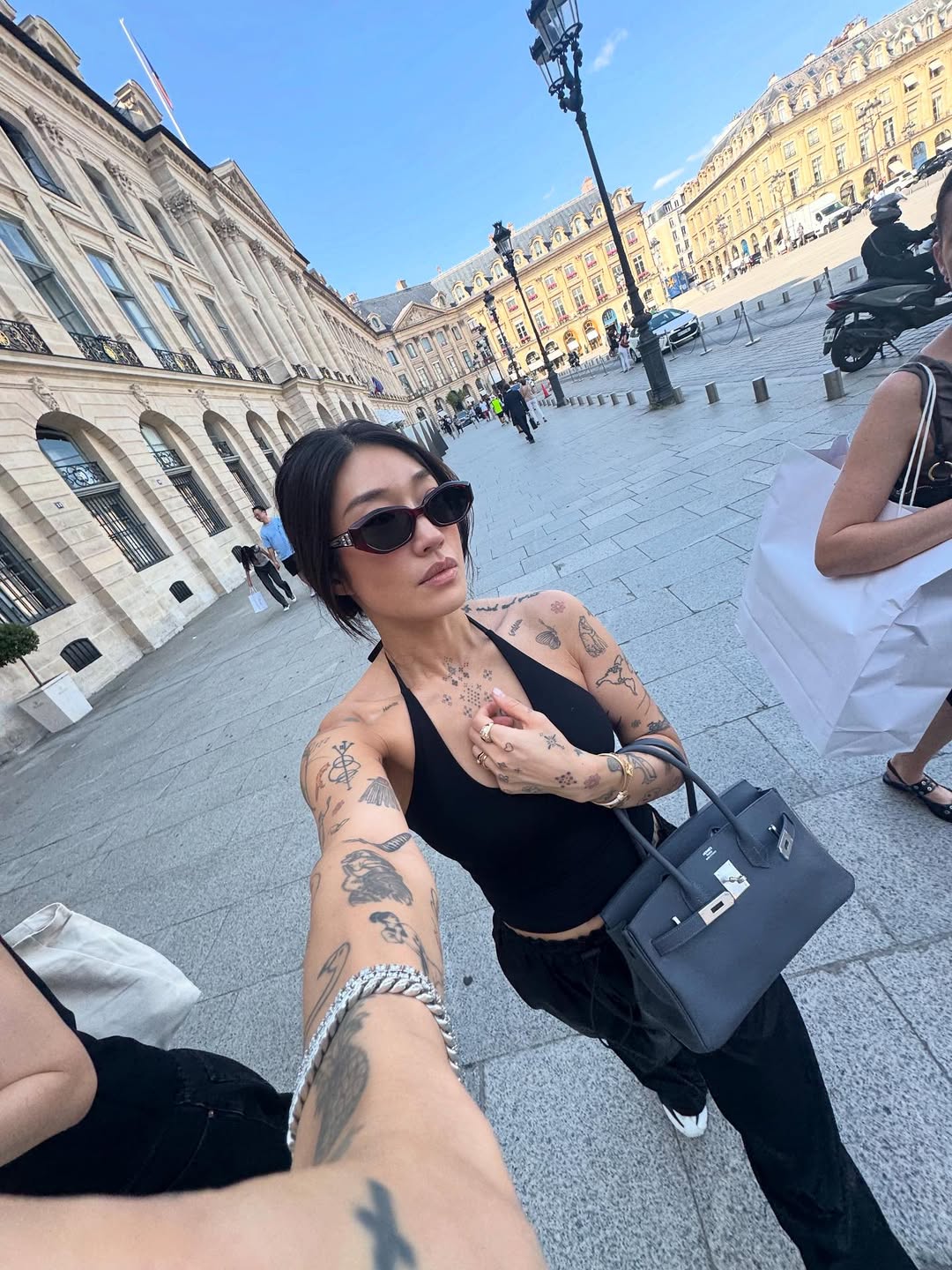 Elektronik Müziğin Cool Kızı Peggy Gou'nun Stil Dünyası / 15