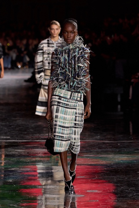 Paris Moda Haftası: Chanel İlkbahar/Yaz 2026 / 28