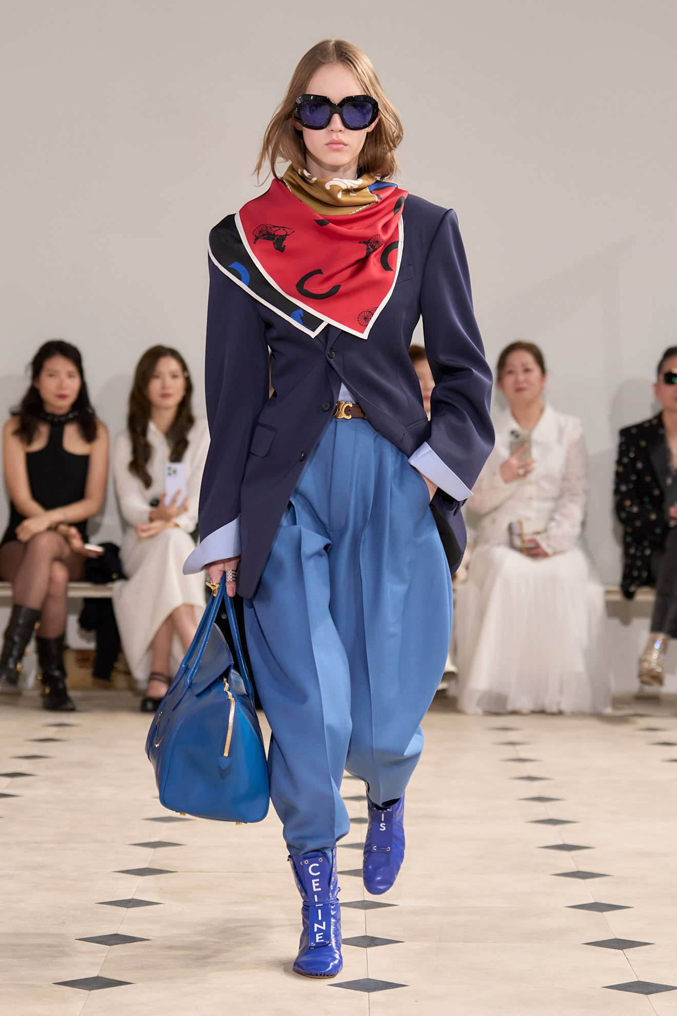 Paris Moda Haftası: Celine İlkbahar/Yaz 2026 Koleksiyonu / 2