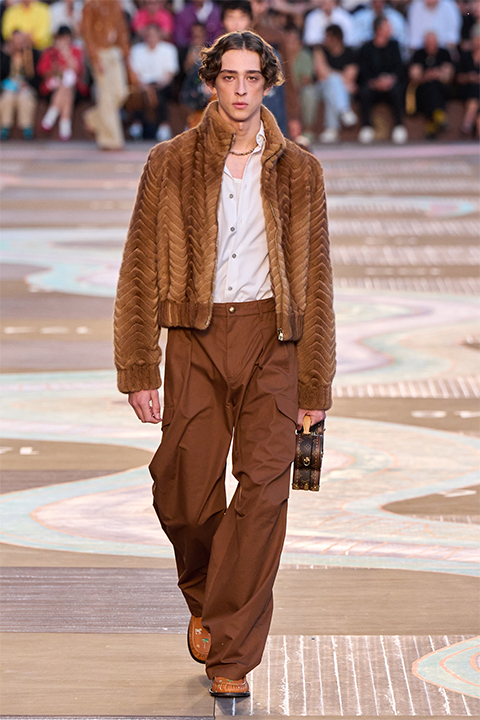 Paris Moda Haftası: Louis Vuitton İlkbahar/Yaz 2026 Erkek Koleksiyonu / 11