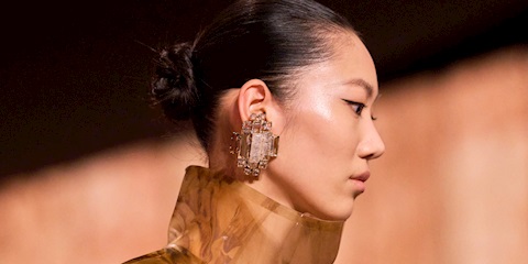 Maksimal Küpeler Her Yerde!