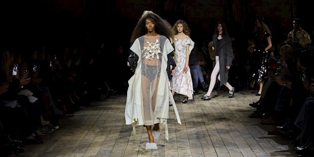 Londra Moda Haftası: Simone Rocha Sonbahar/Kış 2026