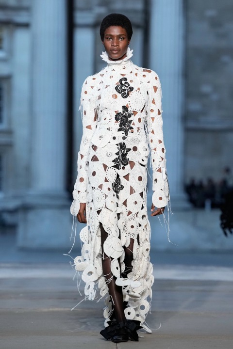 Londra Moda Haftası: Erdem İlkbahar/Yaz 2026 / 8