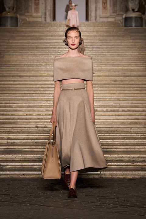 Max Mara 2026 Resort Koleksiyonu Napoli’de Tanıtıldı / 6