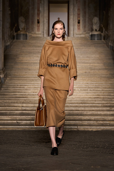 Max Mara 2026 Resort Koleksiyonu Napoli’de Tanıtıldı / 39