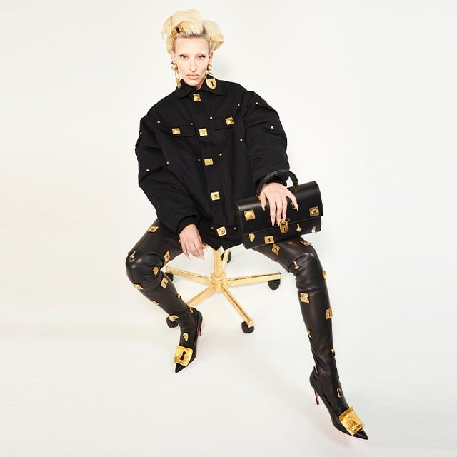 Maksimalist Kapsül Dolap Olur mu? Az Parçayla Karakterli Bir Stil Mümkün