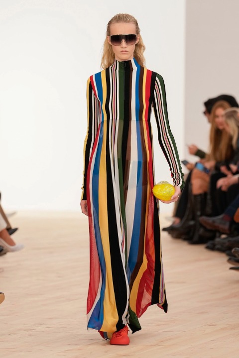 Paris Moda Haftası: Loewe İlkbahar/Yaz 2026 / 12