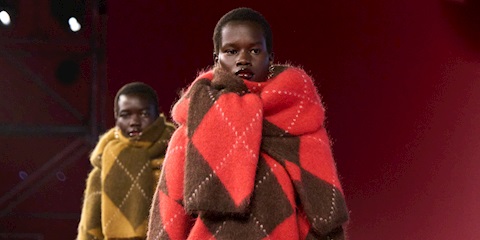 Soğuk Havaların En Güvenilir Parçaları: Doğal İçerikli Kazaklar