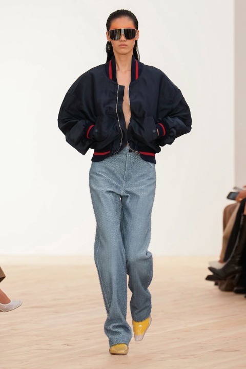 Paris Moda Haftası: Loewe İlkbahar/Yaz 2026 / 15