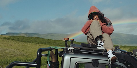 SZA’nın Kişisel Estetik Anlayışıyla “Knu Skool” Yeniden Sahnede