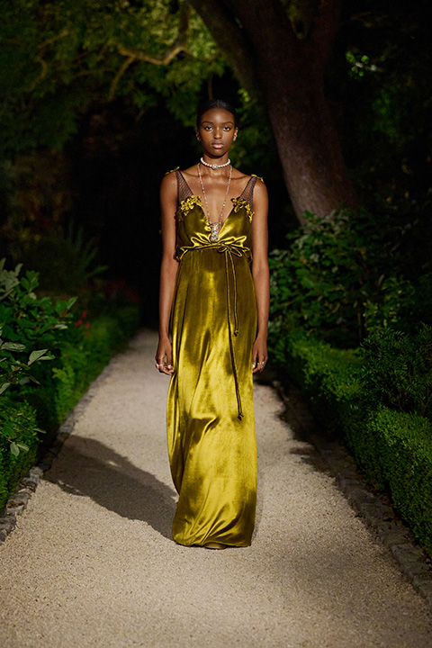 Dior'un Yeni Yüksek Mücevher Koleksiyonu Tanıtıldı / 7