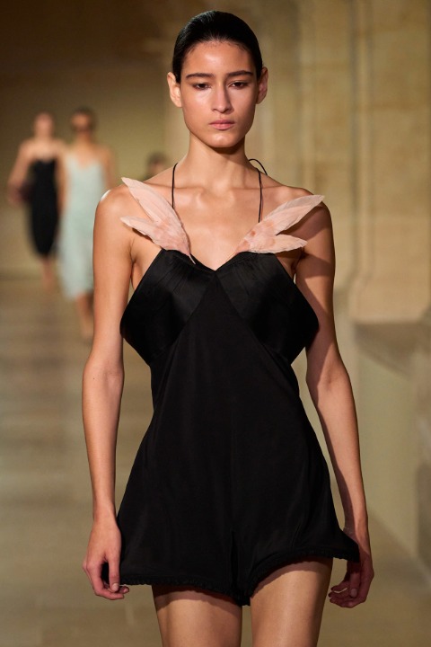 Paris Moda Haftası: Victoria Beckham İlkbahar/Yaz 2026 / 6
