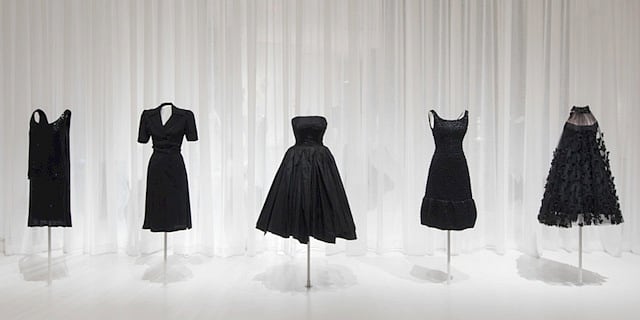 Bir Elbiseden Daha Fazlası