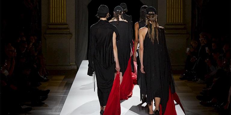Paris Moda Haftası: Yohji Yamamoto İlkbahar/Yaz 2026