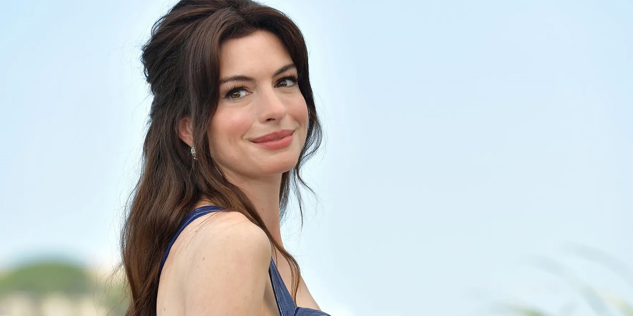 Kırmızı Halının Kraliçesi: Anne Hathaway'in Stil Kodları Ve Evrimi