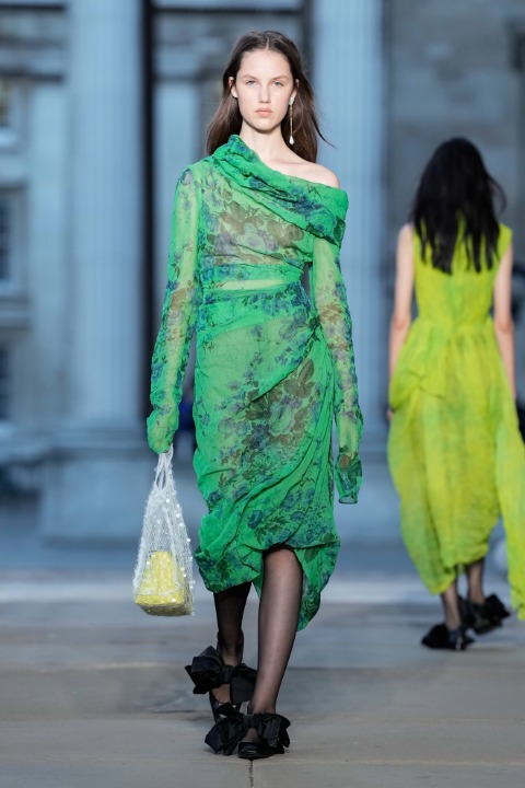 Londra Moda Haftası: Erdem İlkbahar/Yaz 2026 / 7