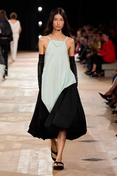 Paris Moda Haftası: Balenciaga İlkbahar/Yaz 2026 / 5