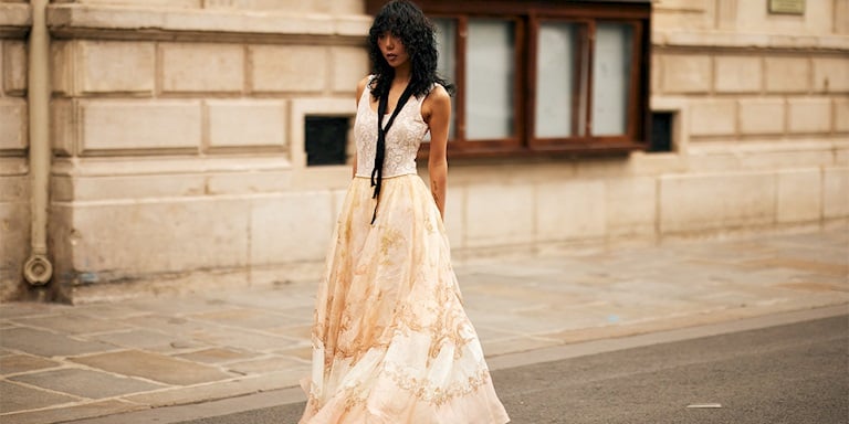 İlkbahar/Yaz 2026 Sezonunun Öne Çıkan Etek Trendi: Maksi Etekler