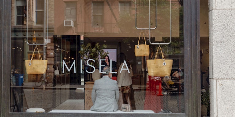 Misela New York’a Adımını Attı 