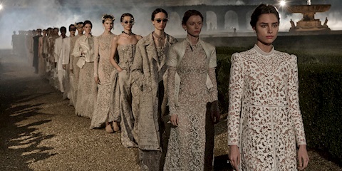 Güzel Bir Dior Karmaşasının İçinde