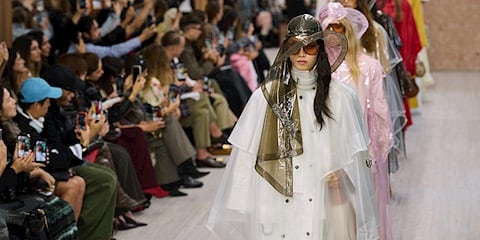 Paris Moda Haftası Chloé İlkbahar/Yaz 2027: Chloé Kadının Gardırobu