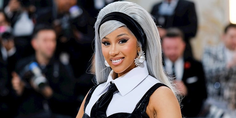 Cardi B Saç Bakım Markasını Duyurdu