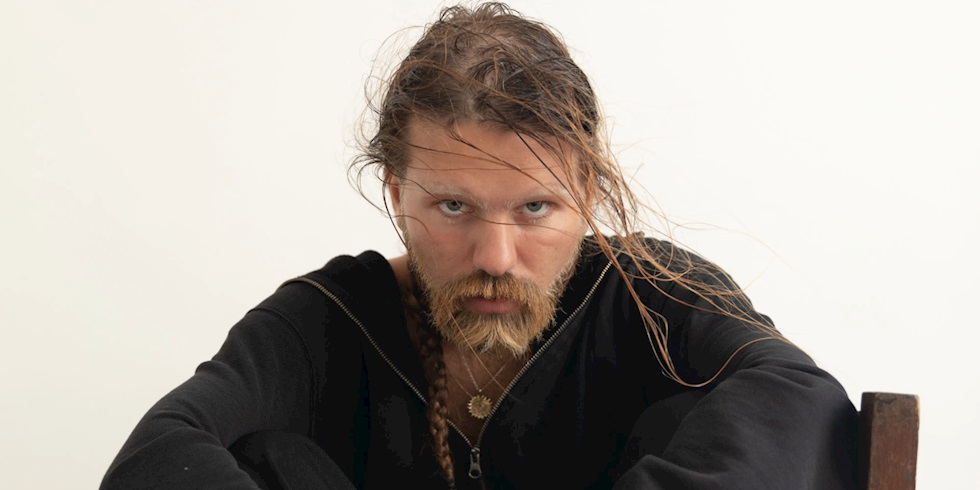 Genç Eksantrik Burjuva: Bawer Ege