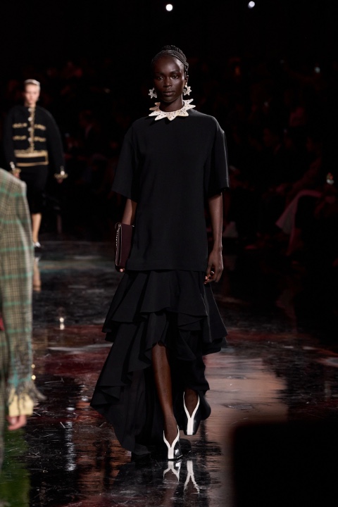 Paris Moda Haftası: Chanel İlkbahar/Yaz 2026 / 24